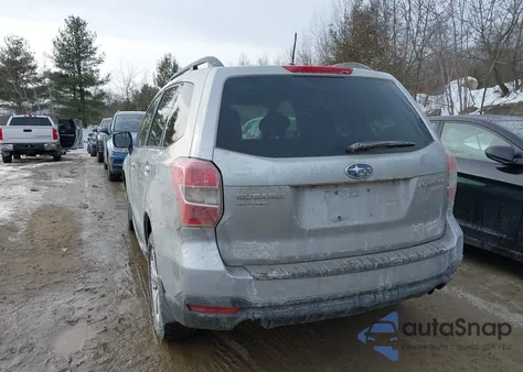 2015 Subaru Forester 2.5I Premium z USA, uszkodzony, nr VIN JF2SJADC7FH439594